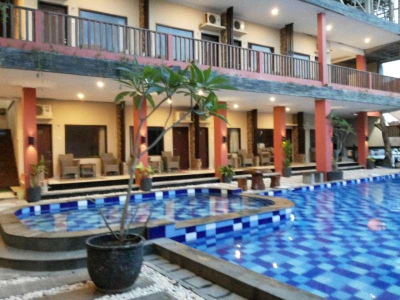 Holiday Beach Inn Pangandaran Zewnętrze zdjęcie