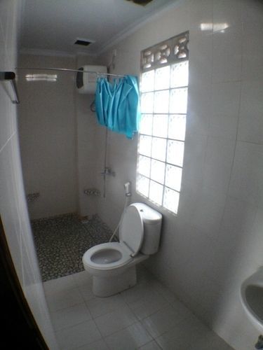 Holiday Beach Inn Pangandaran Zewnętrze zdjęcie