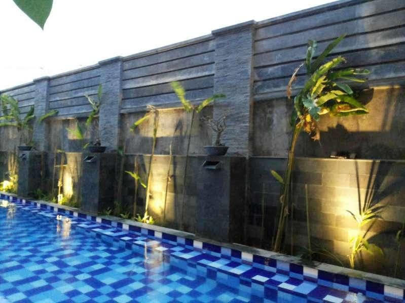 Holiday Beach Inn Pangandaran Zewnętrze zdjęcie